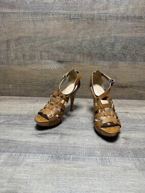 Marc Fisher Creek Tan Faux Leather Platform Heels Women's Size 6